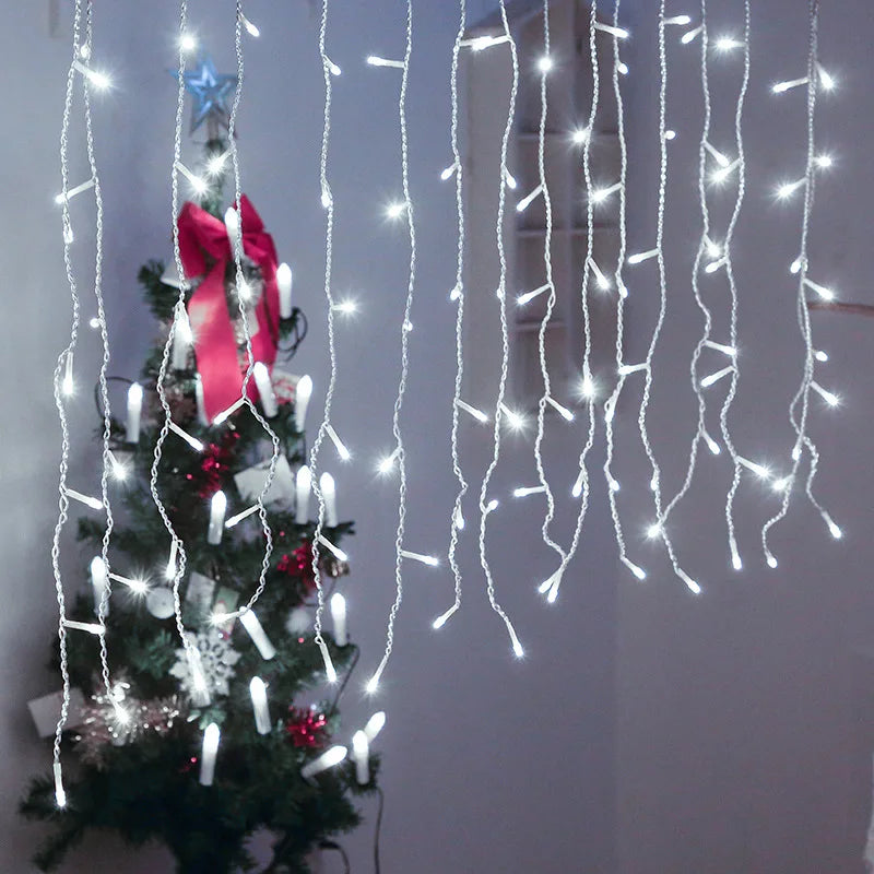 Atmosphärische Eiszapfen-Lichterkette