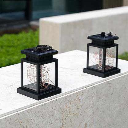 Solar LED Laterne mit Drahtlichtern – Dekorative Gartenlampe für Außenbereich und Terrasse