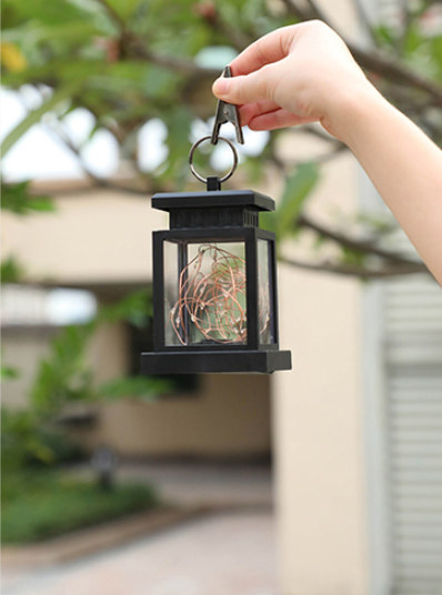 Solar LED Laterne mit Lichterdraht und Aufhängeclip – Wasserdichte Gartenbeleuchtung für Terrasse und Balkon