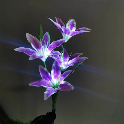 Solar LED Blumenleuchten in Lilienform – Farbwechselnde Gartenlichter mit Stab für Außenbereiche