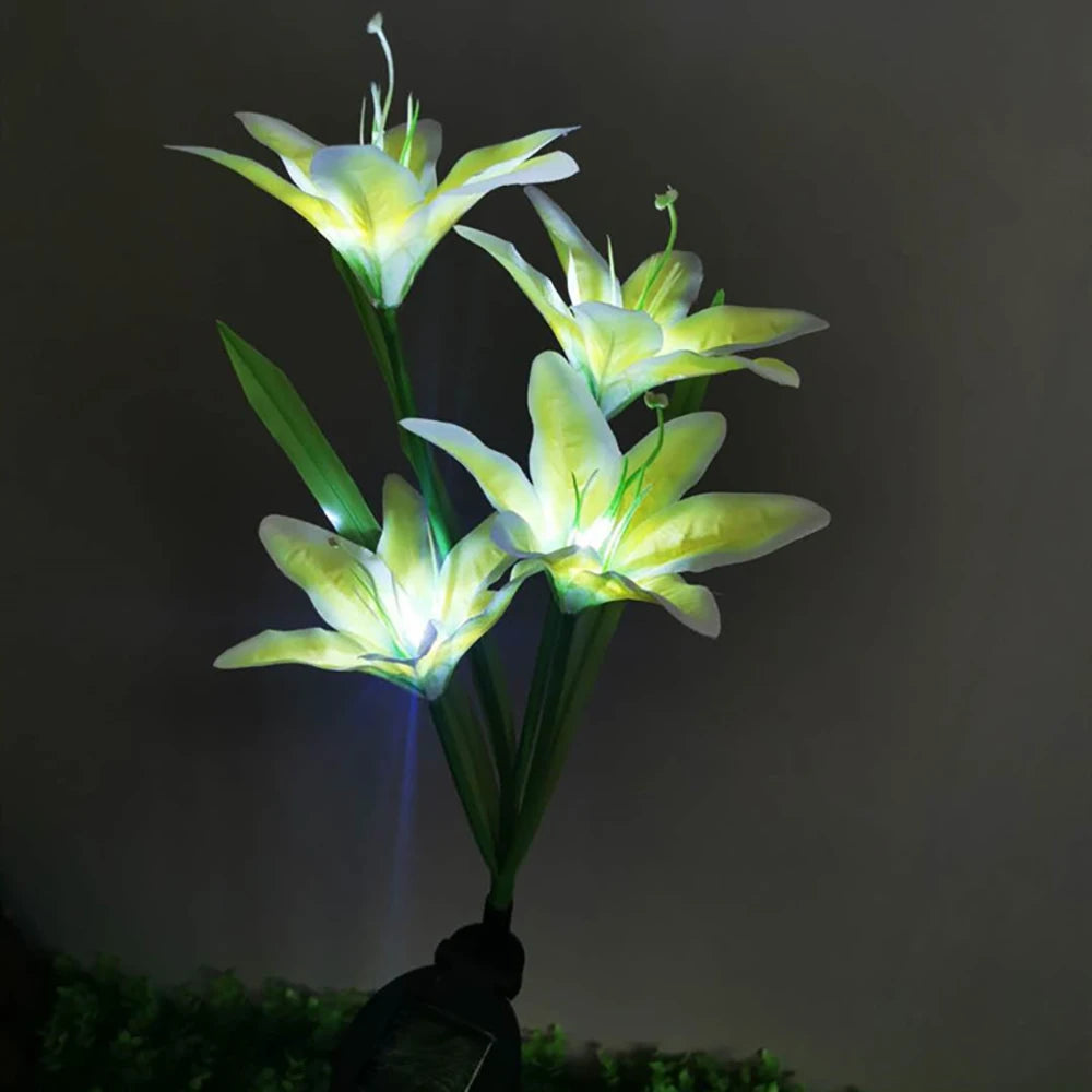 Solar LED Blumenleuchten in Lilienform – Farbwechselnde Gartenlichter mit Stab für Außenbereiche