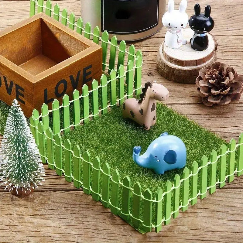 Miniatur Gartenzaun aus Holz – Bunte Deko für Feengarten und Modellbau